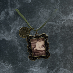 Vintage Portrait Choker