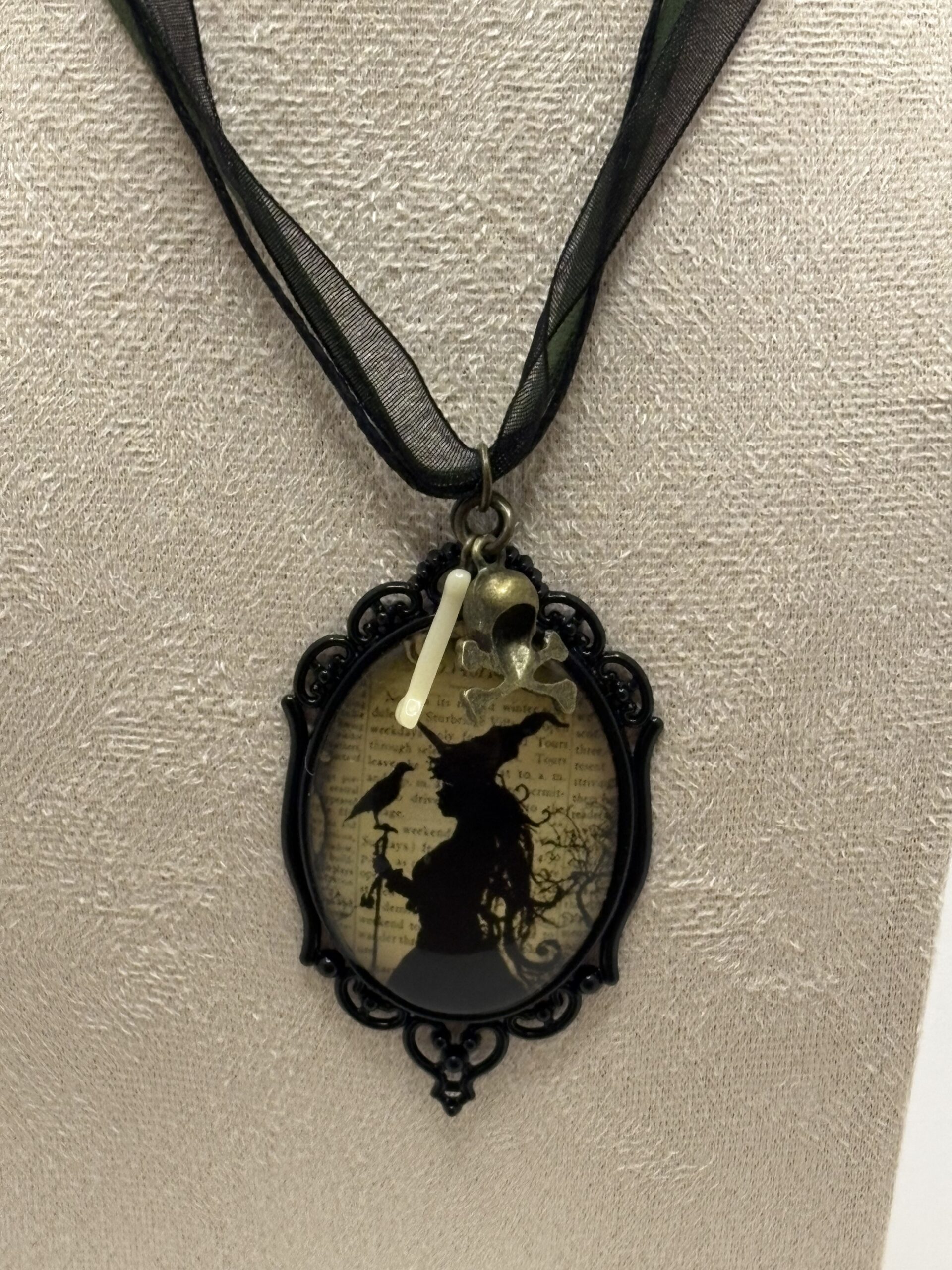 Gothic Witch Silhouette Choker