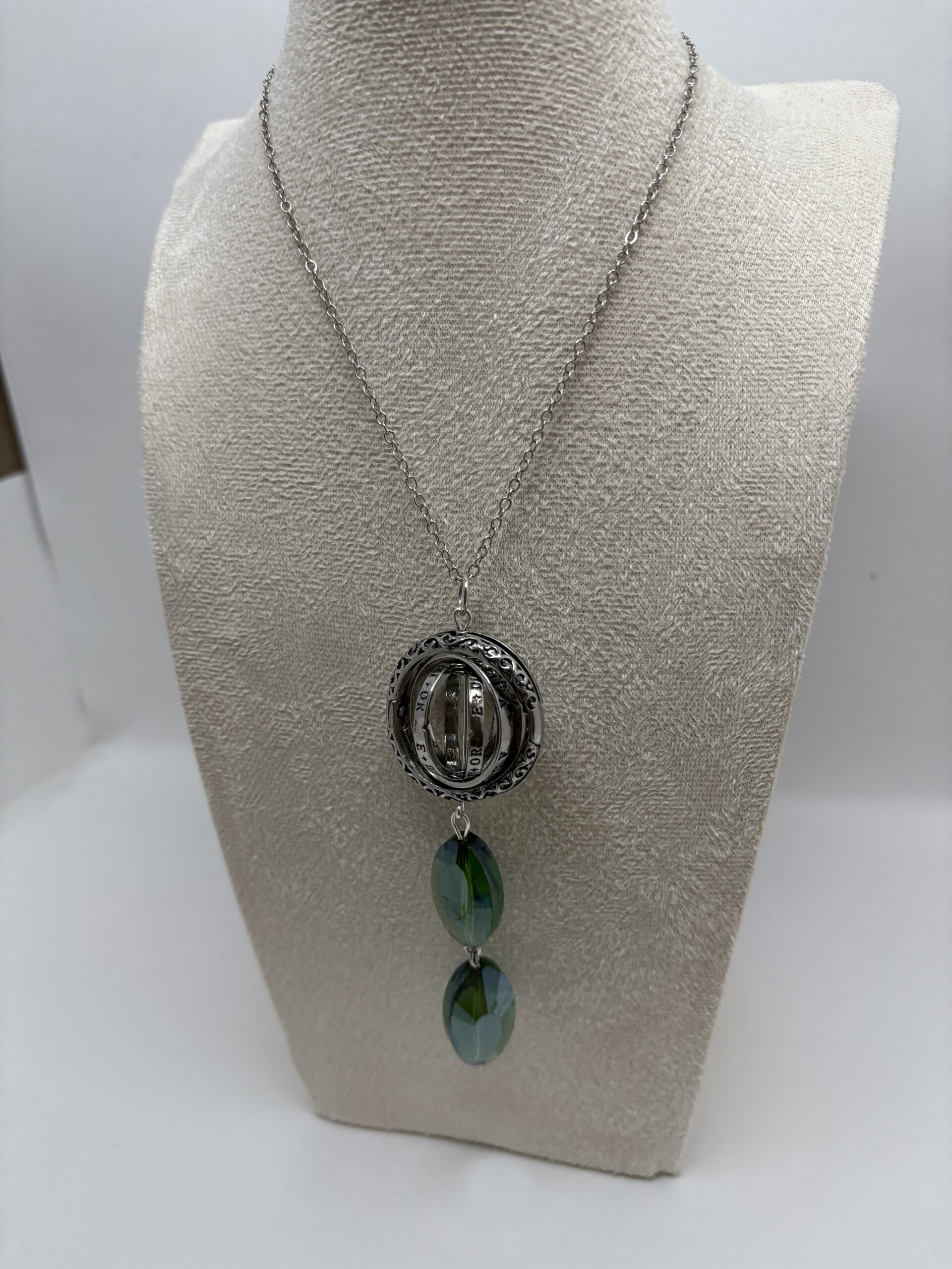 Intertwined Rings Necklace